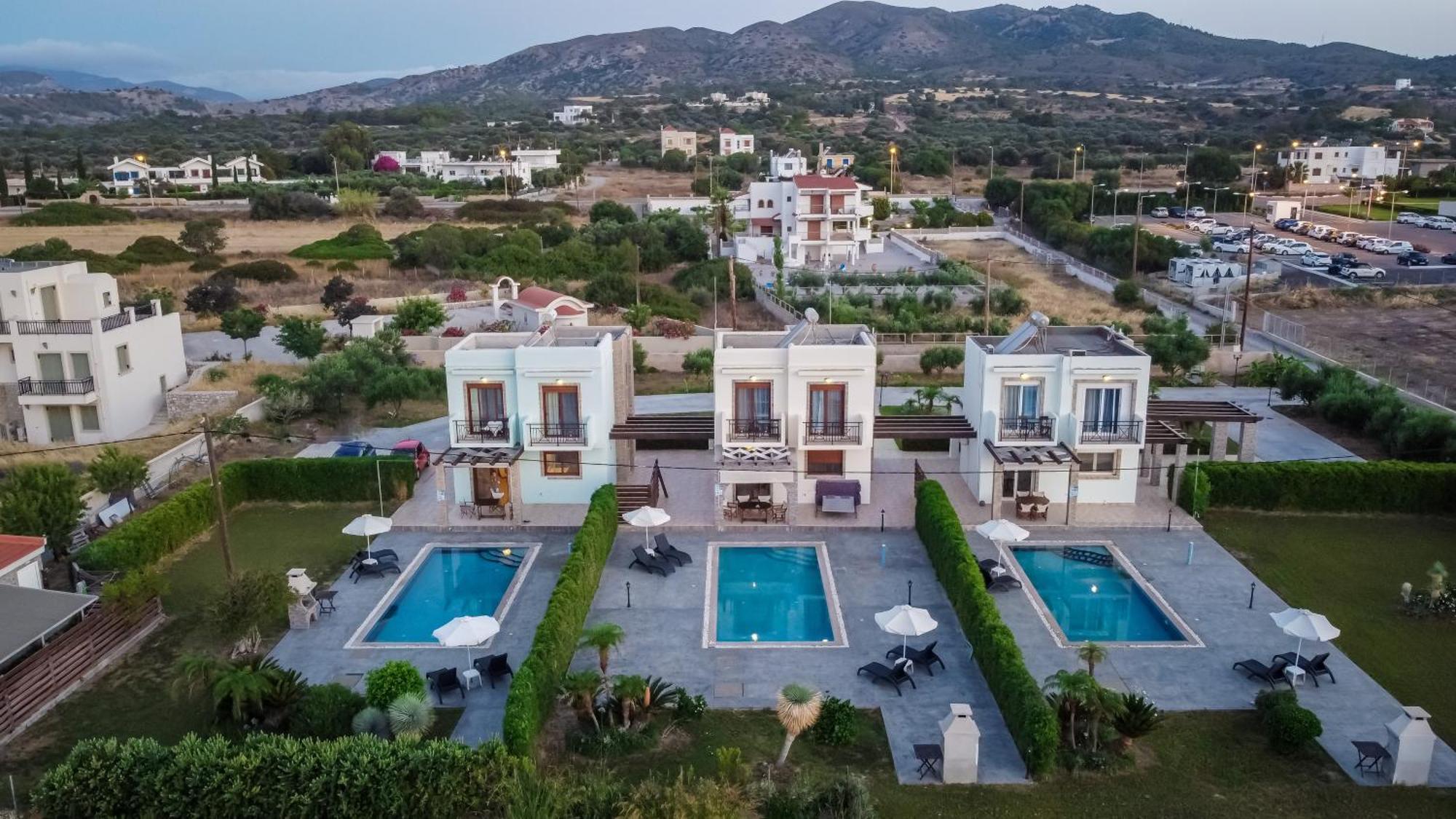 Petra Villas Gennadi Extérieur photo