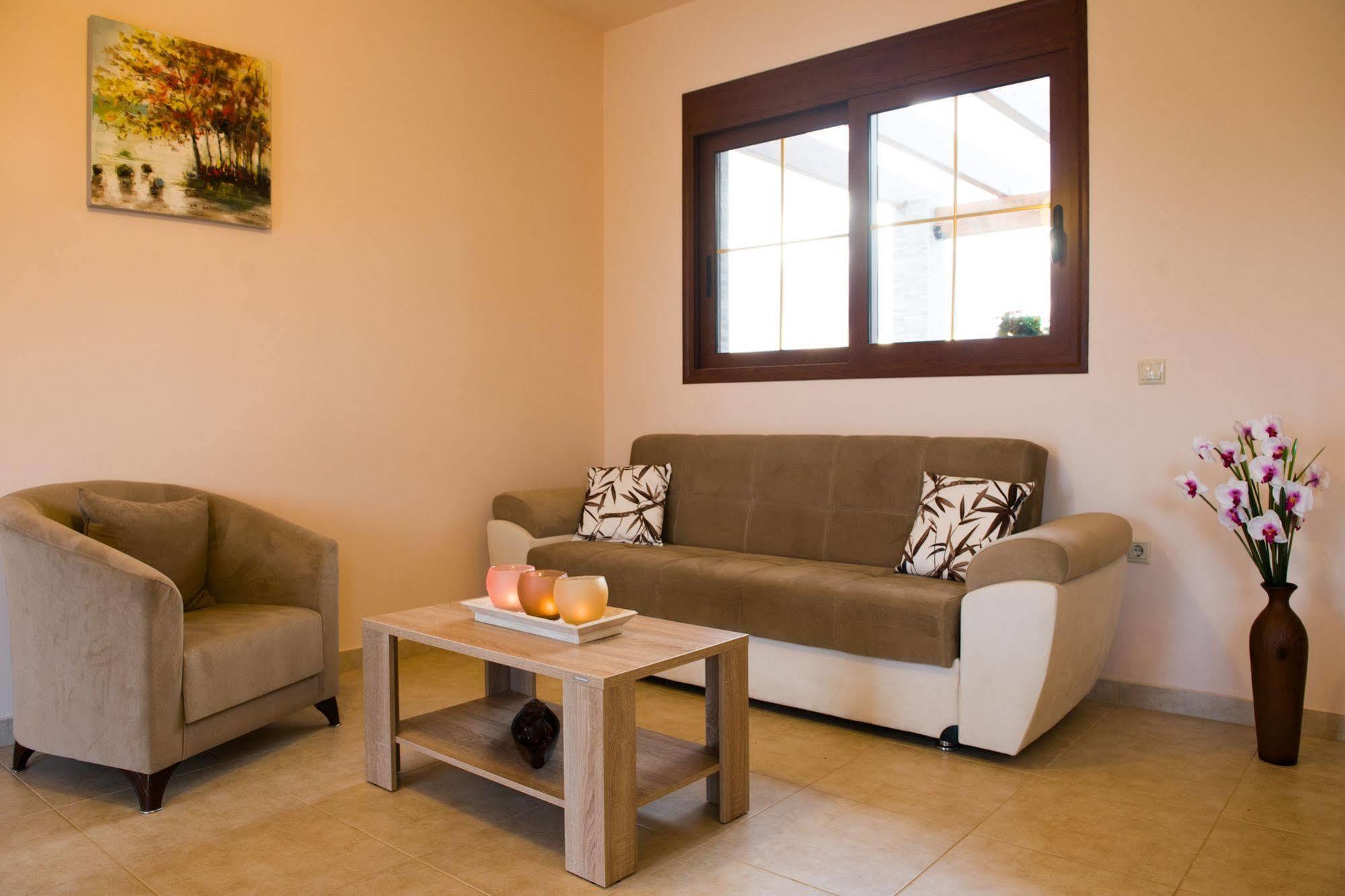 Petra Villas Gennadi Extérieur photo