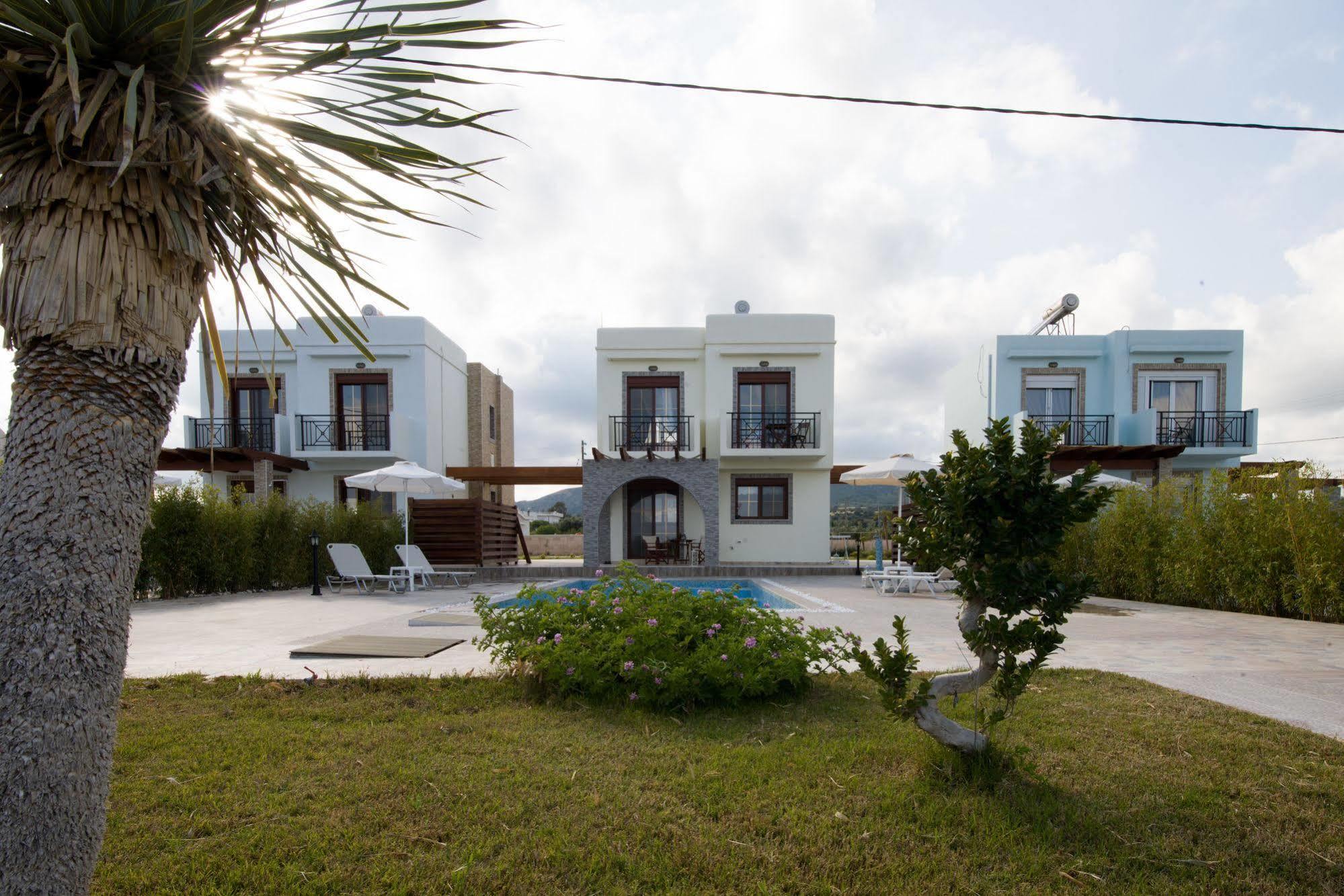 Petra Villas Gennadi Extérieur photo