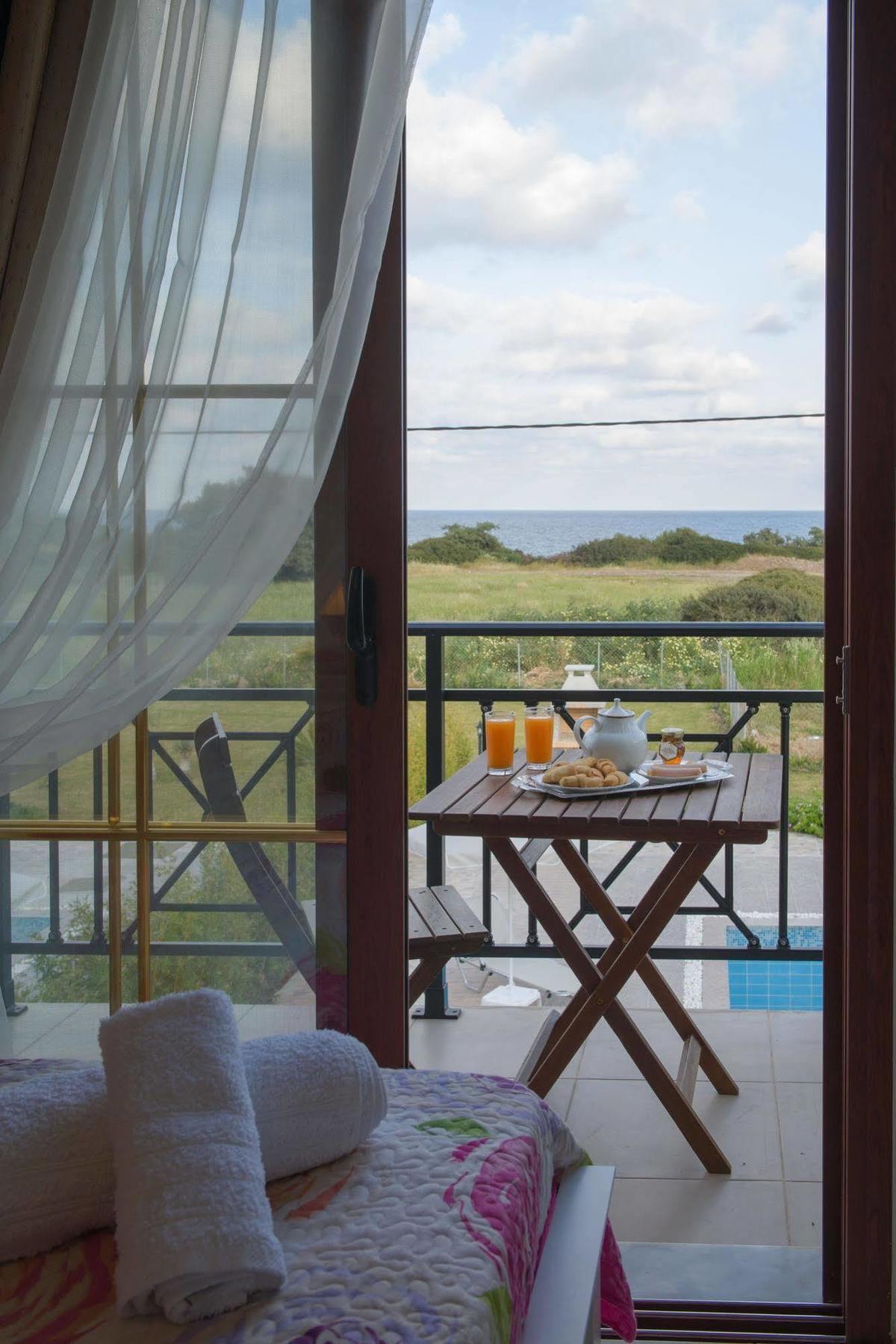 Petra Villas Gennadi Extérieur photo